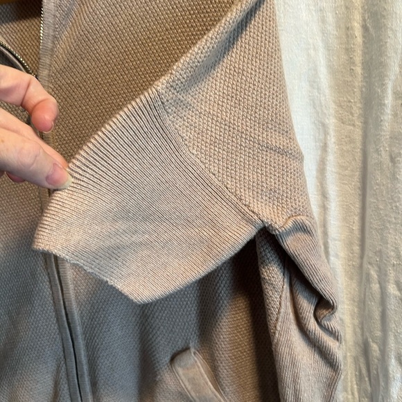 Whitehouse Black Market tan sweater. Zip up, half sleeves. Rounded bottom. - Picture 4 of 7